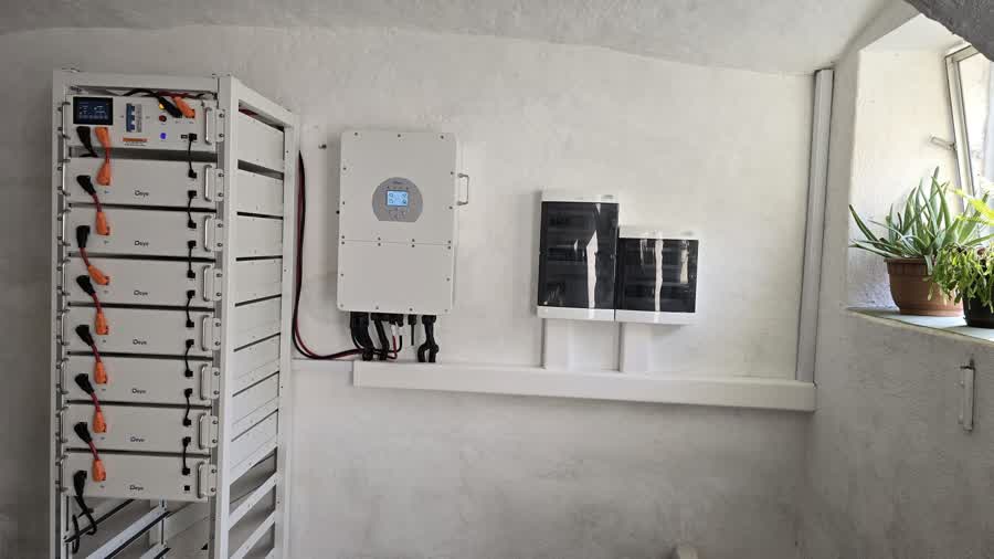 Vgrajena oprema sončne elektrarne